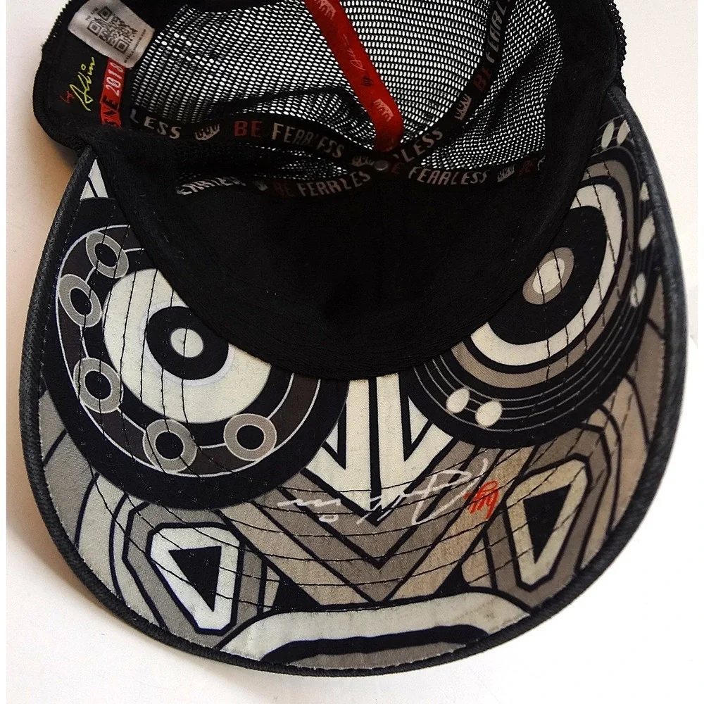 King Maya Colors Black Mesh Trucker Hat Skull‎ Crown Be Fearless By All In
